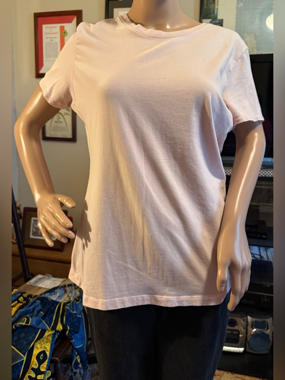CALVIN KLEIN Performance Quick Dry Women’s Classic Crewneck T-Shirt - peach.